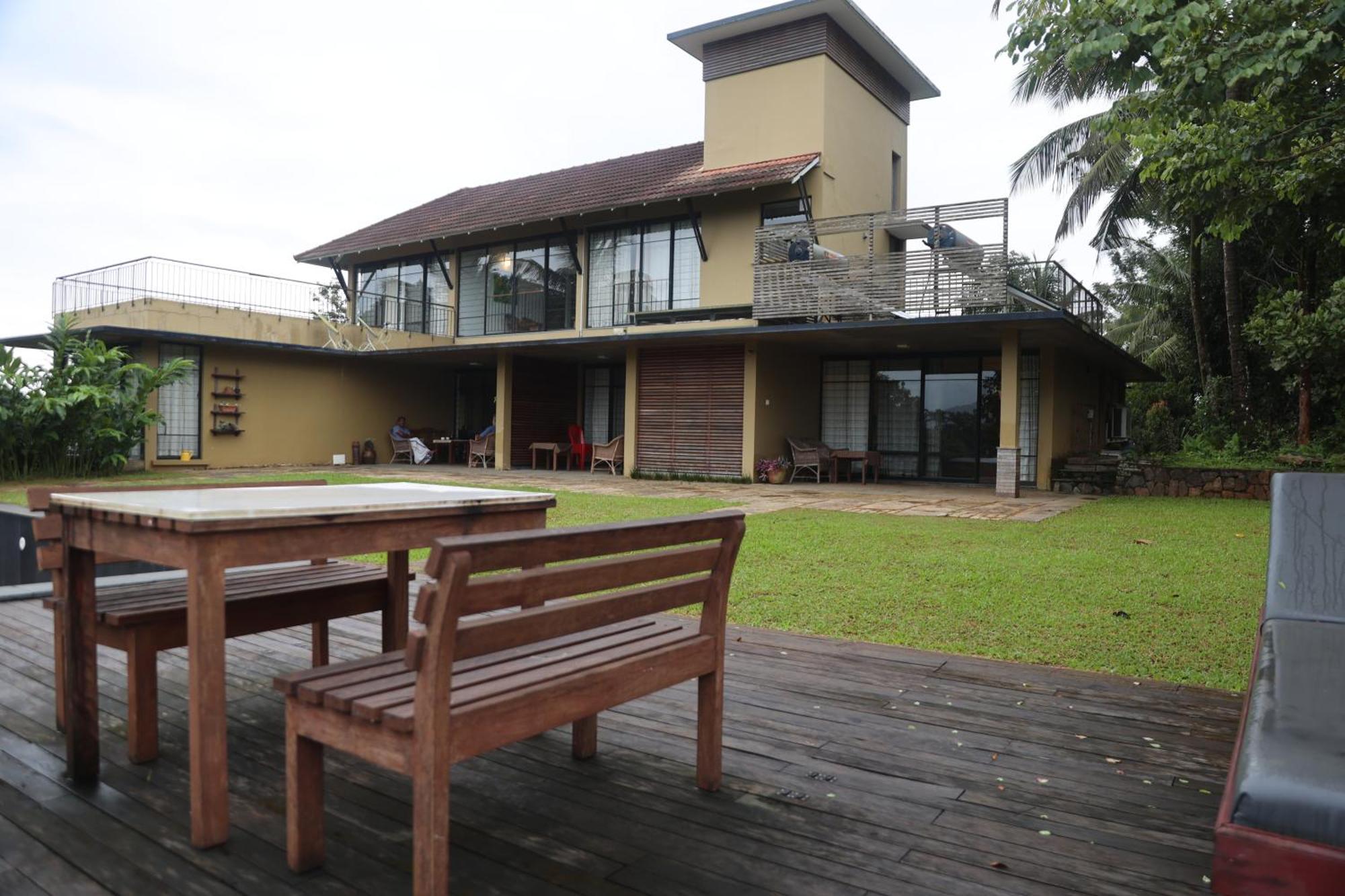 Homestay Namaha Meppādi Exterior photo