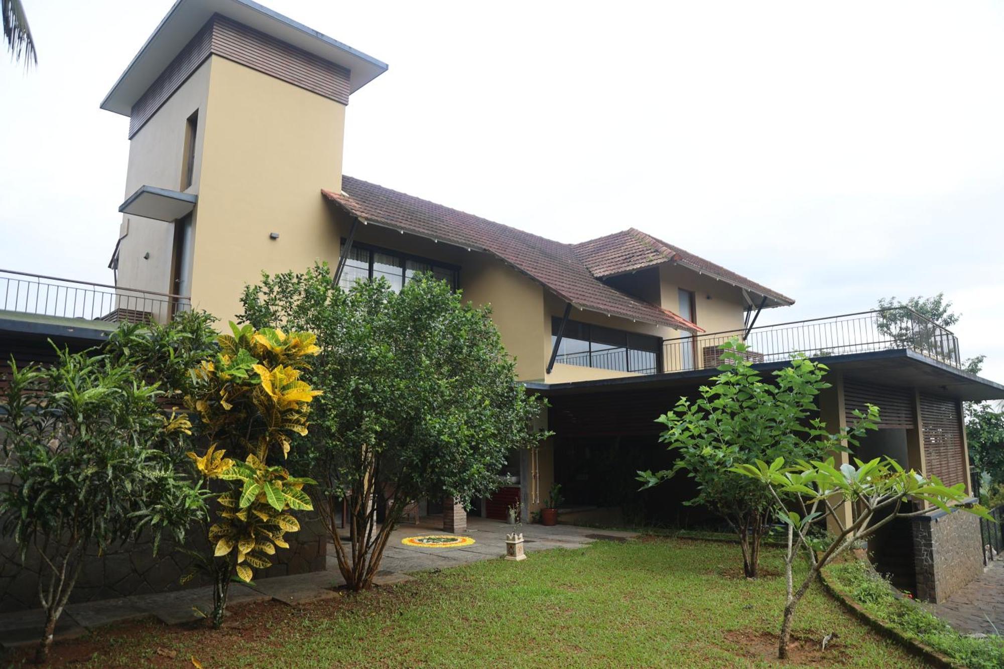 Homestay Namaha Meppādi Exterior photo