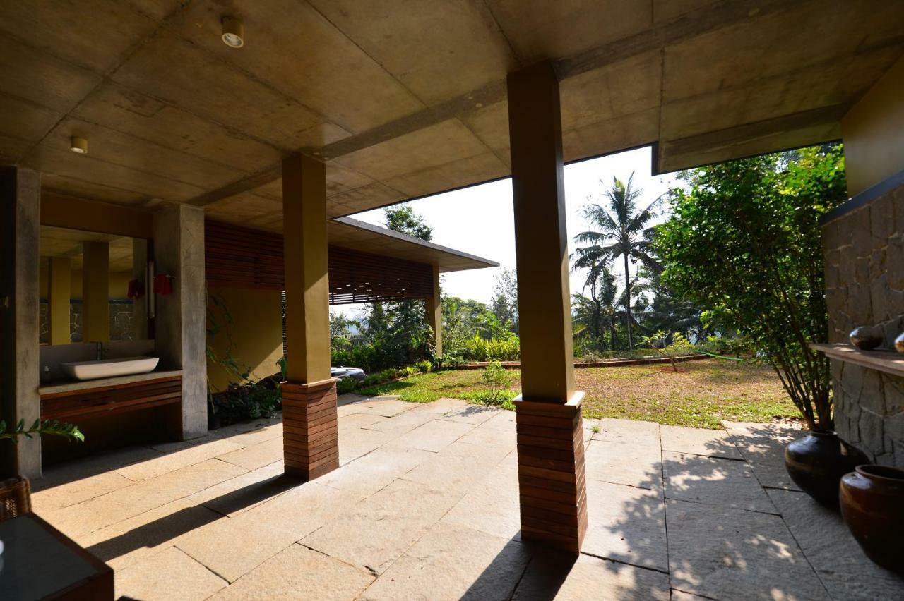Homestay Namaha Meppādi Exterior photo