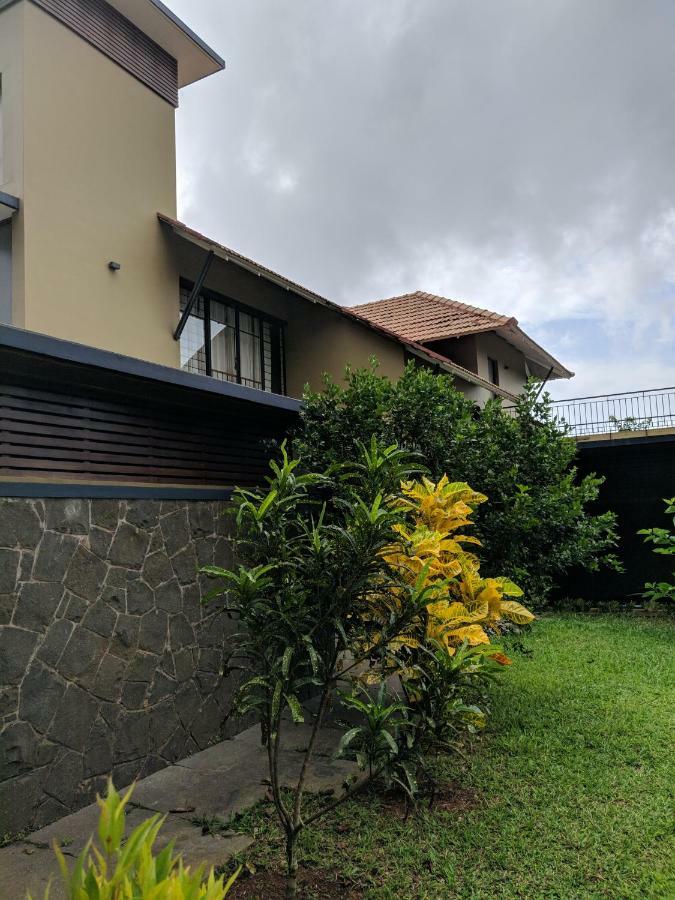 Homestay Namaha Meppādi Exterior photo